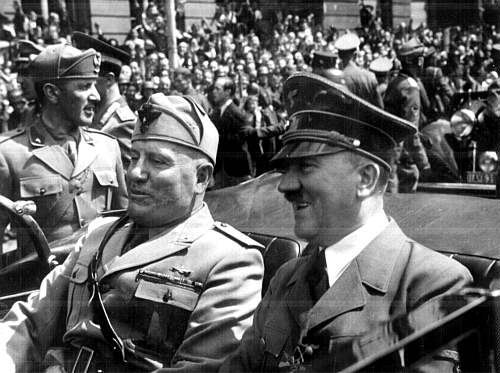 mussolini_and_hitler